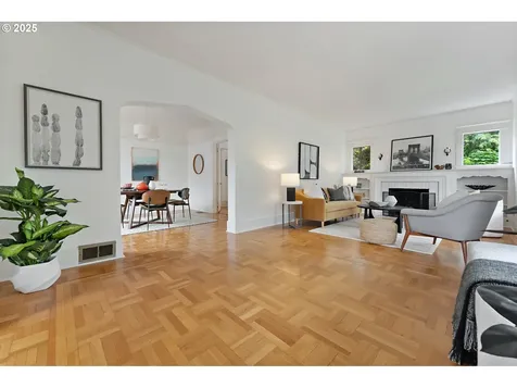 2834 NE 52nd Avenue Portland OR 97213