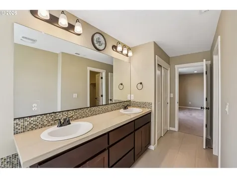 2117 SE Cochran Drive Gresham OR 97080