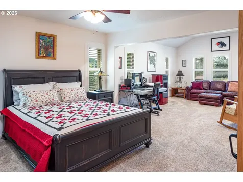 384 Edgeview Drive Elkton OR 97436