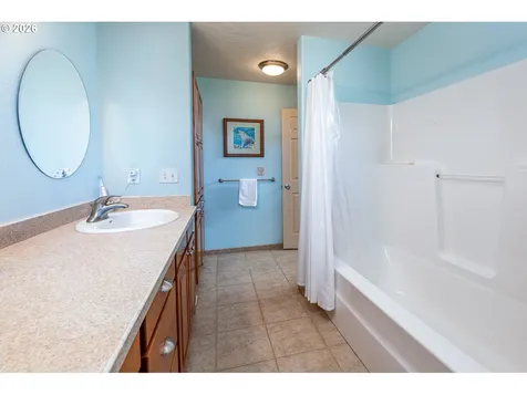 384 Edgeview Drive Elkton OR 97436