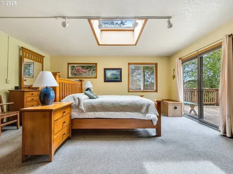 91848 Highway 104 Warrenton OR 97146