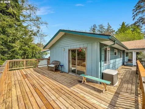 91848 Highway 104 Warrenton OR 97146