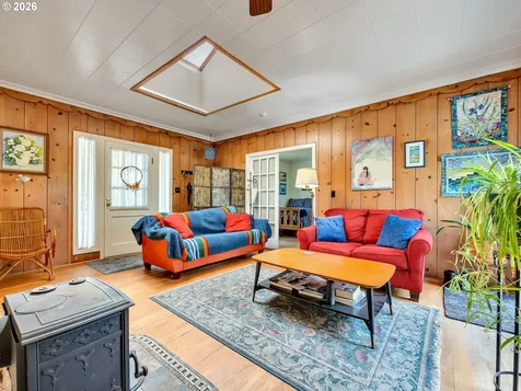 91848 Highway 104 Warrenton OR 97146