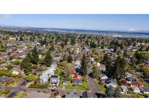 3635 NE Going Street Portland OR 97211