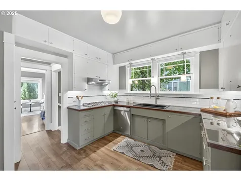 3107 N Rosa Parks Way Portland OR 97217