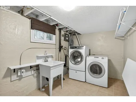 3107 N Rosa Parks Way Portland OR 97217