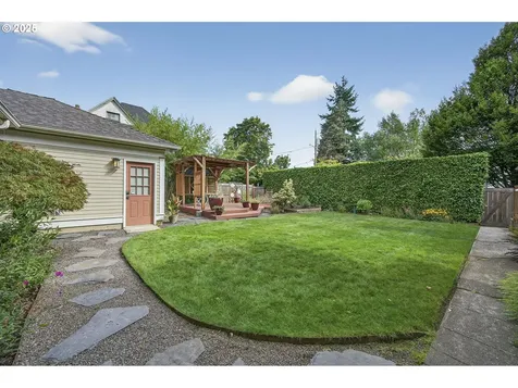 3107 N Rosa Parks Way Portland OR 97217