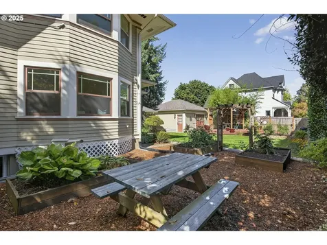 3107 N Rosa Parks Way Portland OR 97217