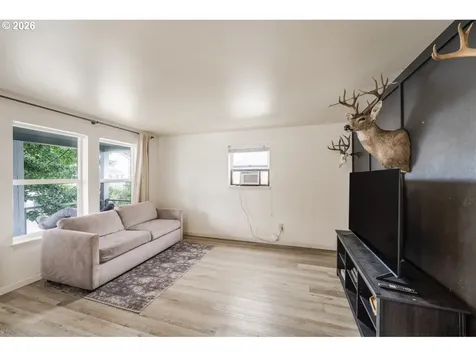 3214 Coraly Avenue Eugene OR 97402