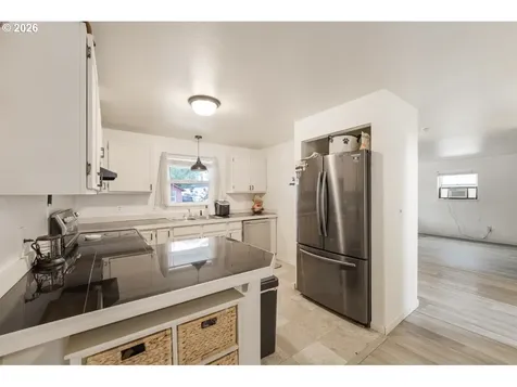 3214 Coraly Avenue Eugene OR 97402