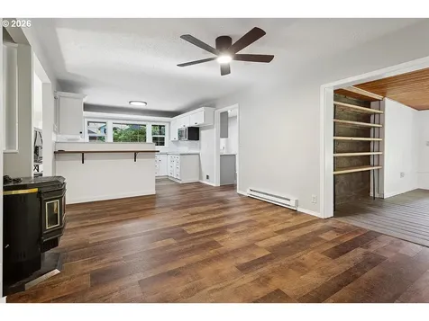 68315 E Twinberry Loop Welches OR 97067