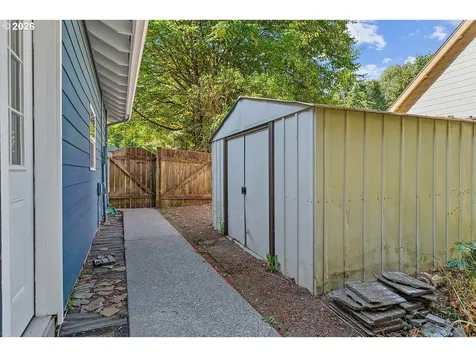 68315 E Twinberry Loop Welches OR 97067