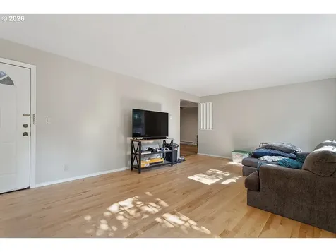 68315 E Twinberry Loop Welches OR 97067