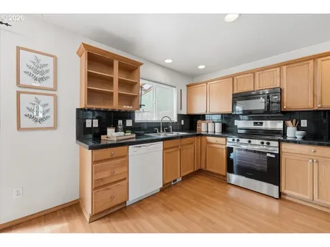 7861 SE Springwater Drive Portland OR 97206