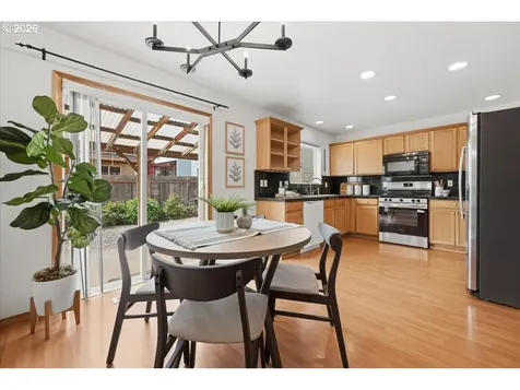 7861 SE Springwater Drive Portland OR 97206