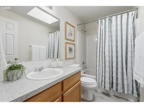 7861 SE Springwater Drive Portland OR 97206
