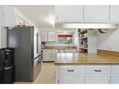 5643 SE Sierra Street Hillsboro OR 97123