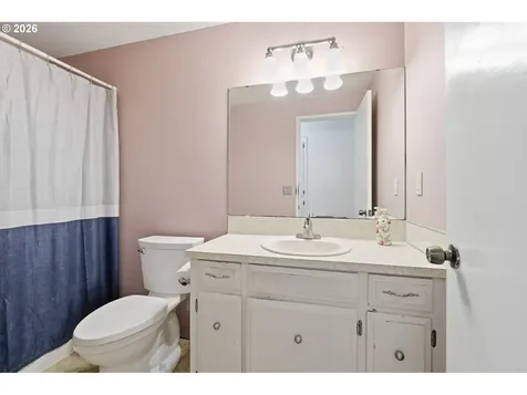 5643 SE Sierra Street Hillsboro OR 97123