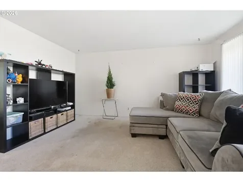 5643 SE Sierra Street Hillsboro OR 97123