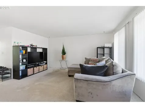 5643 SE Sierra Street Hillsboro OR 97123