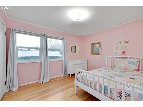 4145 SE Knapp Street Portland OR 97202