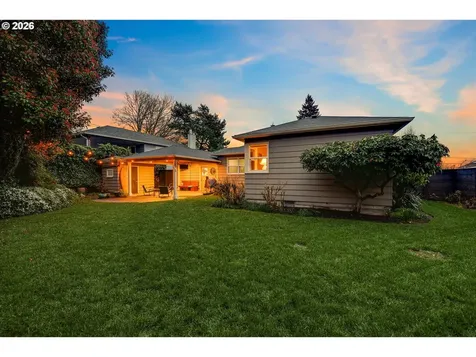 4145 SE Knapp Street Portland OR 97202
