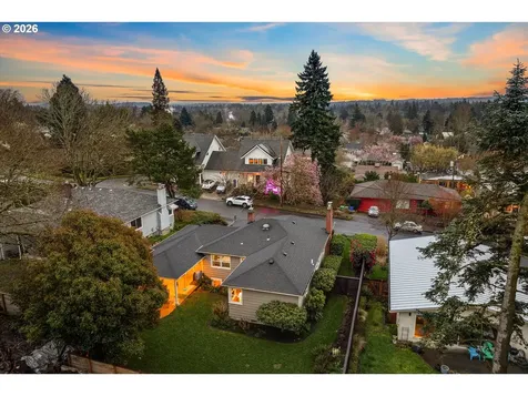 4145 SE Knapp Street Portland OR 97202