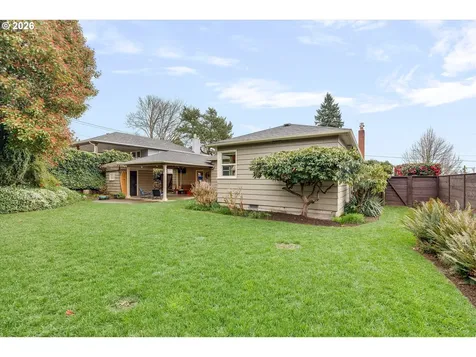 4145 SE Knapp Street Portland OR 97202