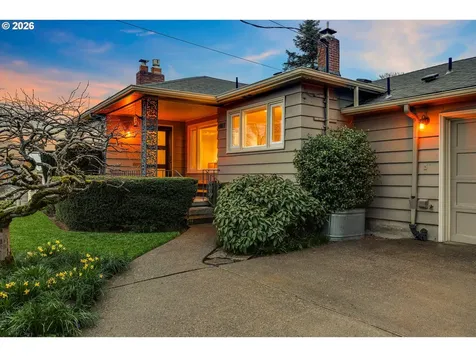 4145 SE Knapp Street Portland OR 97202