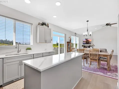 33455 Bing Lane Warrenton OR 97146
