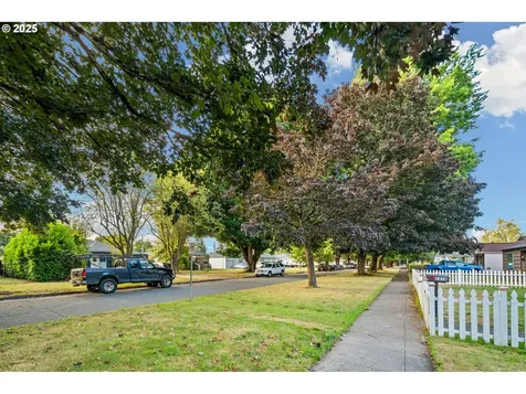 1310 8th Avenue Longview WA 98632