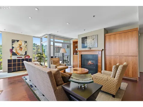 1221 SW 10th Avenue Portland OR 97205