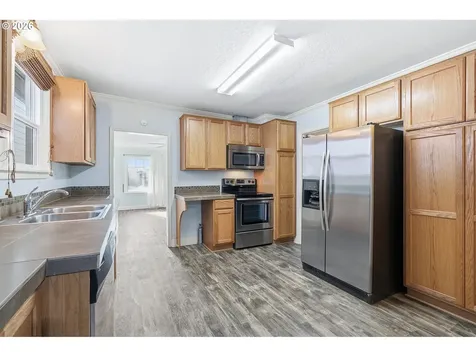 5431 SE Flavel Street Portland OR 97206