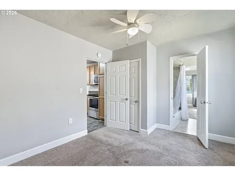 5431 SE Flavel Street Portland OR 97206
