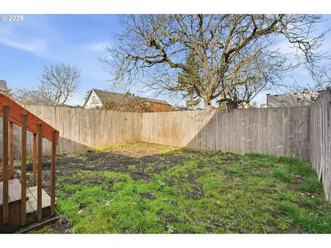 5431 SE Flavel Street Portland OR 97206
