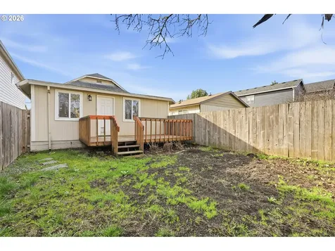 5431 SE Flavel Street Portland OR 97206