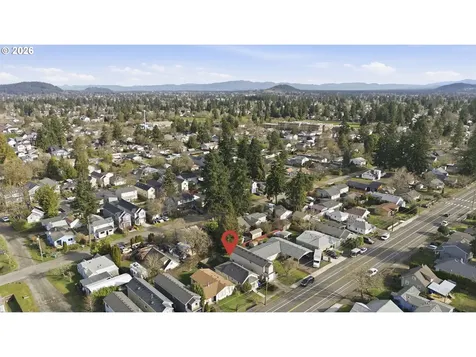 5431 SE Flavel Street Portland OR 97206