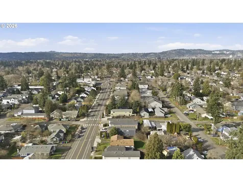 5431 SE Flavel Street Portland OR 97206