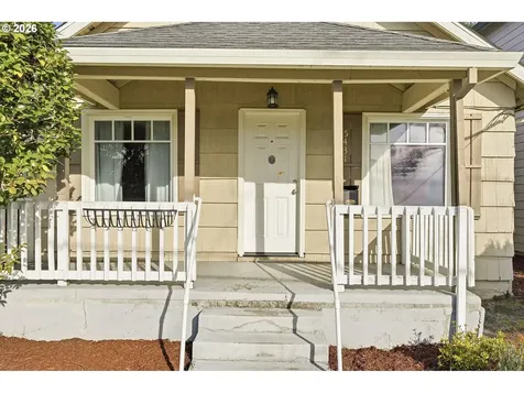 5431 SE Flavel Street Portland OR 97206