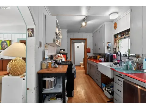 4877 NE H Avenue Neotsu OR 97364