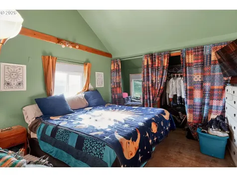 4877 NE H Avenue Neotsu OR 97364
