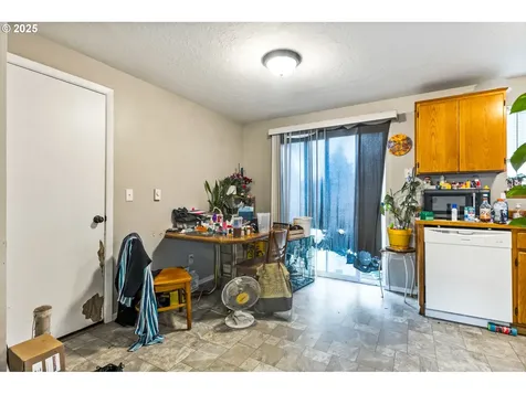 1188 18th Avenue Sweet Home OR 97386