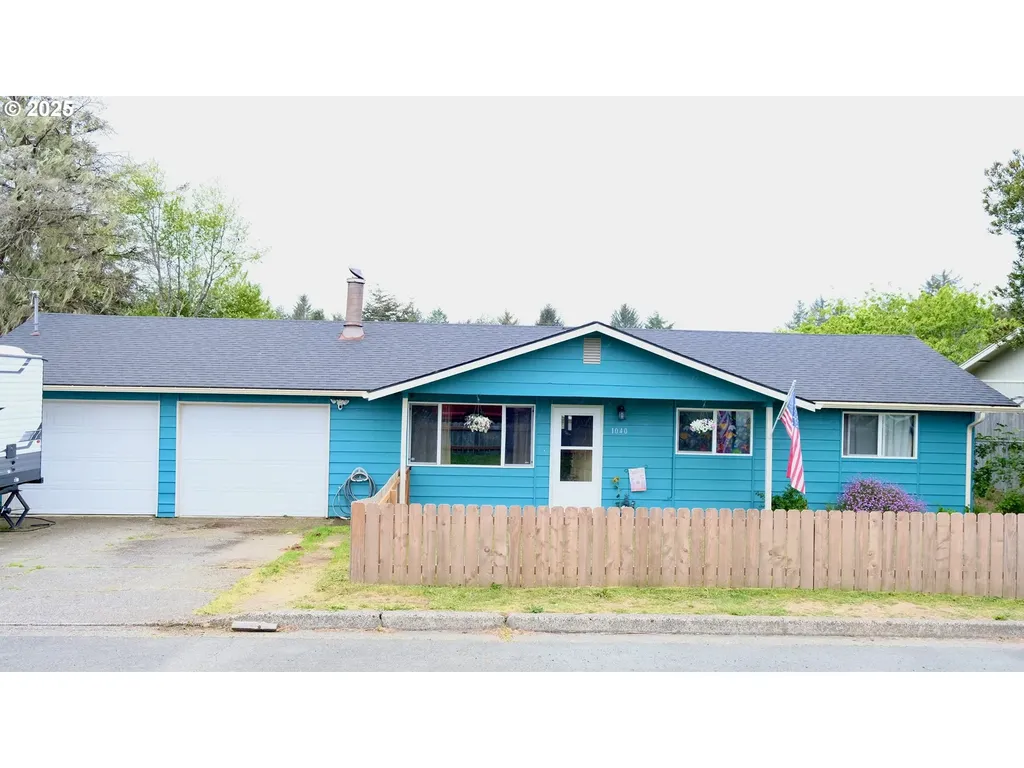 1040 Fenwick Street Coos Bay OR 97420