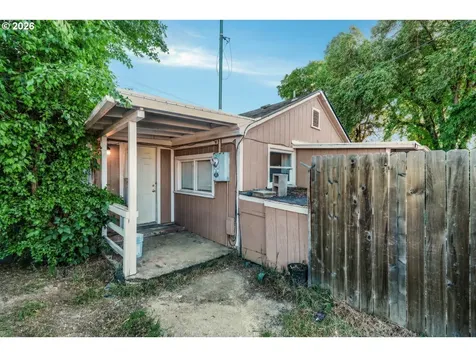 2360 Redwood Avenue Grants Pass OR 97527