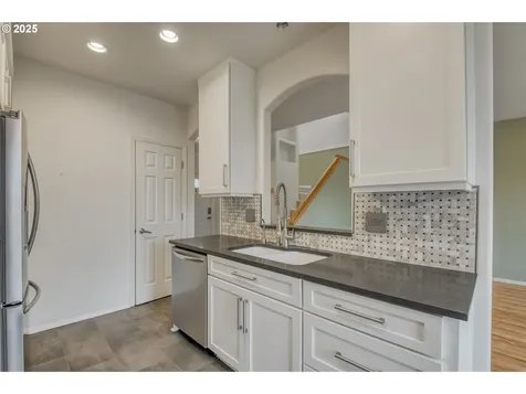 12916 SW Cherry Blossom Court Beaverton OR 97008