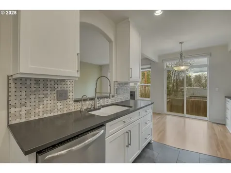 12916 SW Cherry Blossom Court Beaverton OR 97008