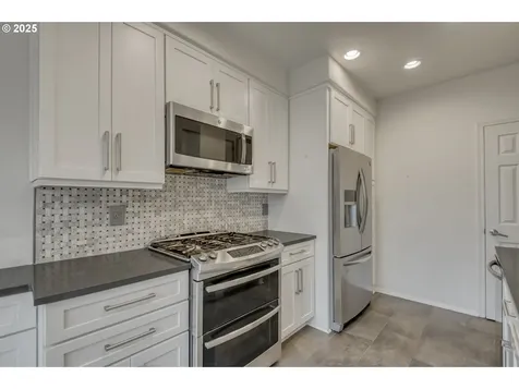 12916 SW Cherry Blossom Court Beaverton OR 97008