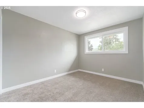 5495 J Street Springfield OR 97478