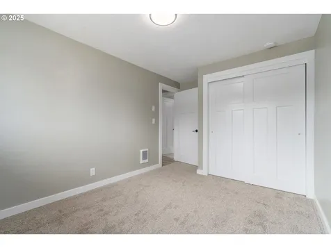 5495 J Street Springfield OR 97478