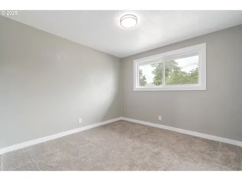 5495 J Street Springfield OR 97478